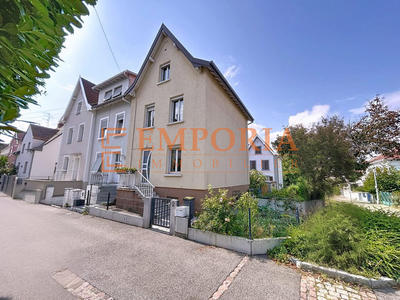 Maison - 105 m² - 6 pièces