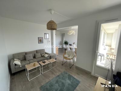 Chambre - 10 m² - 5 pièces