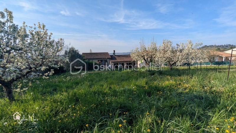 Maison - 104 m² - 5 pièces