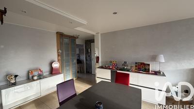 Appartement - 80 m² - 3 pièces