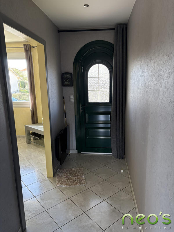 Maison - 92 m² - 5 pièces