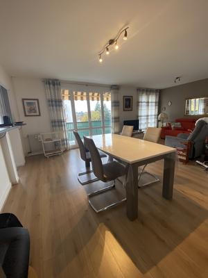 Appartement - 93 m² - 4 pièces