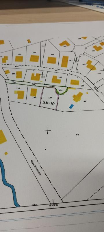 Terrain constructible - 915 m²