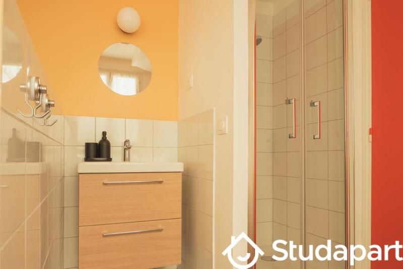 Chambre - 9 m² - 1 pièce