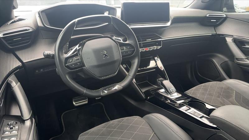 Peugeot 2008 1.2 PureTech 155 Eat8 Gt