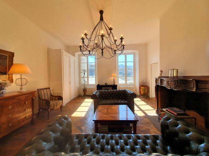 Appartement bourgeois - 130 m² - 5 pièces