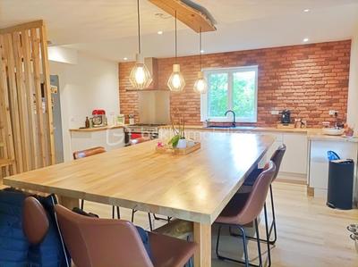 Maison - 123 m² - 6 pièces