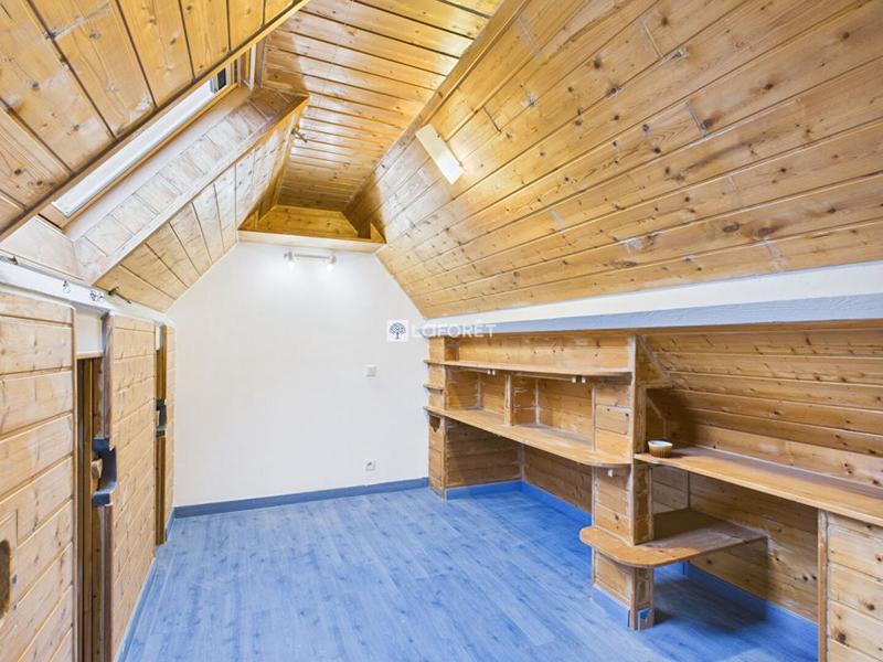 Maison - 92 m² - 6 pièces