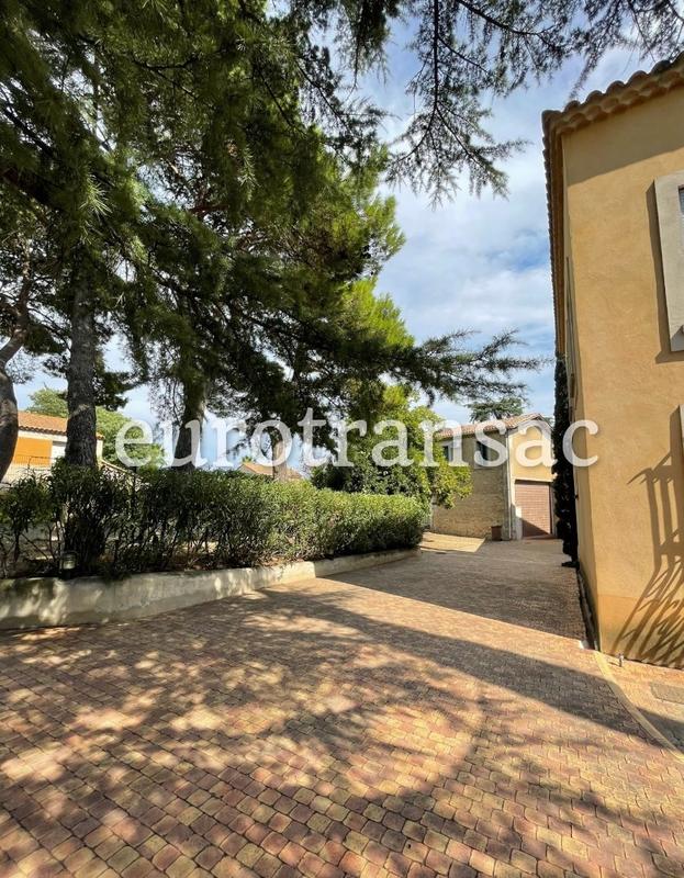 Bureau - 1 540 m² - 18 pièces