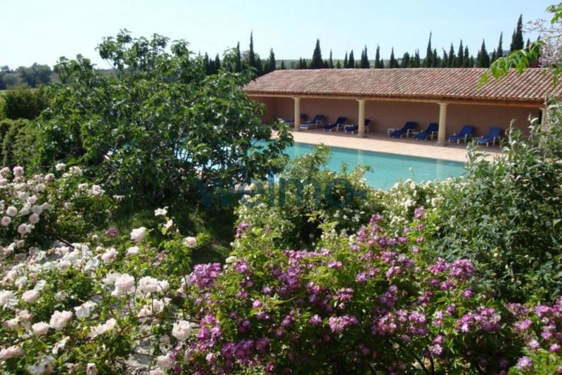 Mas - 350 m² - 10 pièces