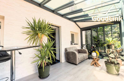 Maison - 235 m² - 7 pièces