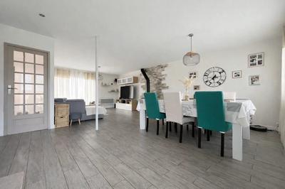 Maison - 142 m² - 7 pièces