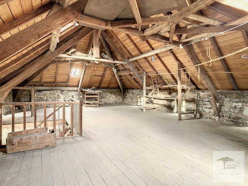 Maison - 180 m² - 8 pièces