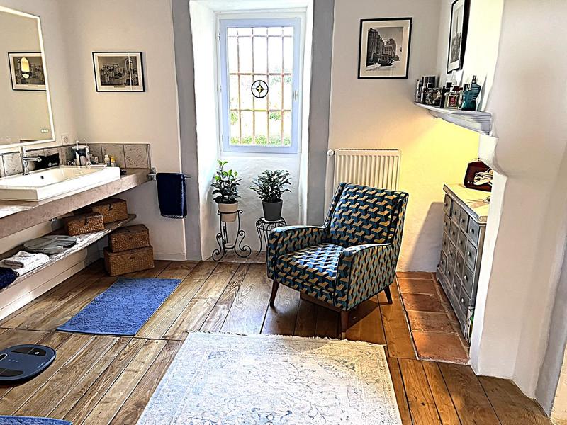 Demeure - 298 m² - 8 pièces