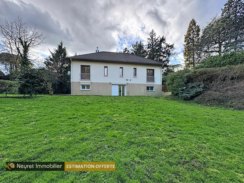 Maison - 170 m² - 7 pièces