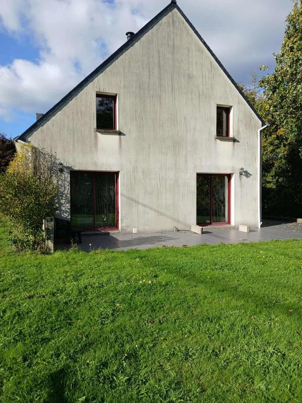 Maison - 207 m² - 8 pièces