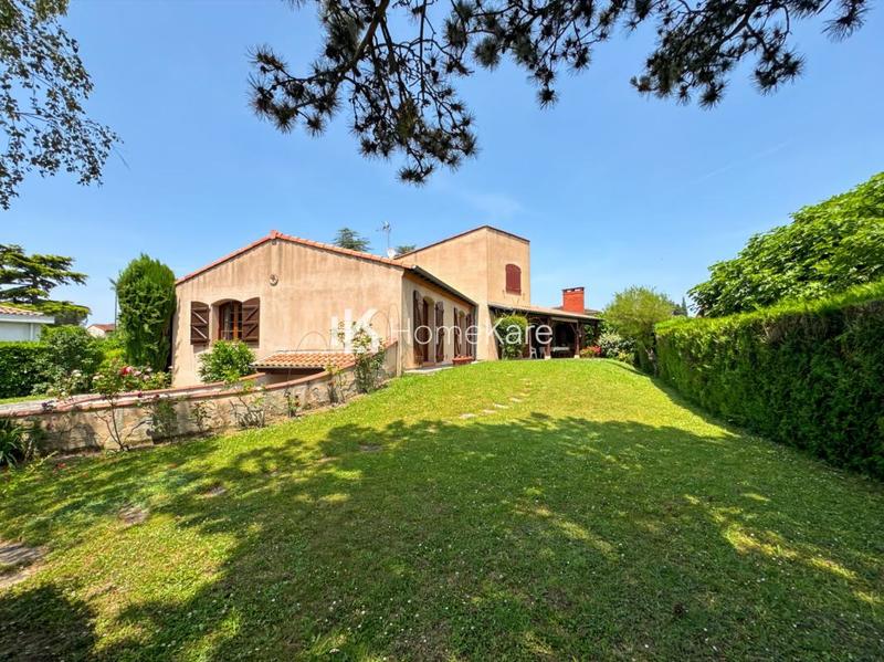 Maison traditionnelle - 170 m² - 6 pièces