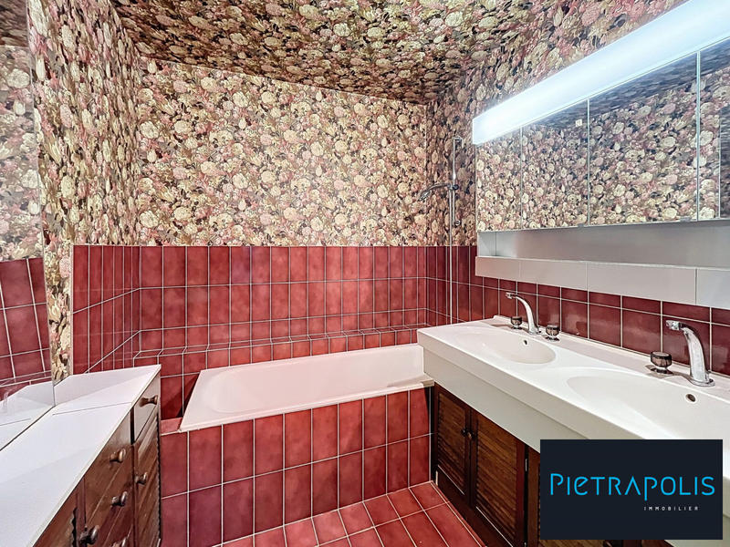 Appartement - 92 m² - 4 pièces