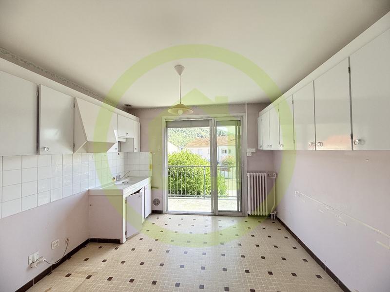 Maison - 92 m² - 5 pièces
