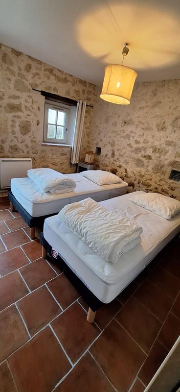 Maison - 428 m² - 20 pièces