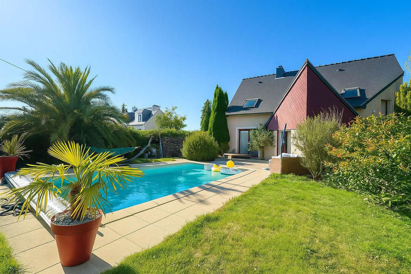 Maison - 200 m² - 10 pièces