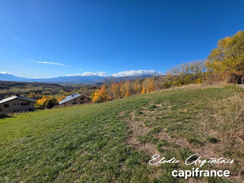 Terrain constructible - 5 194 m²