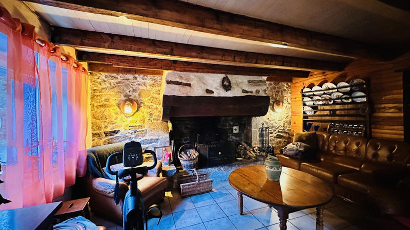 Maison - 140 m² - 8 pièces