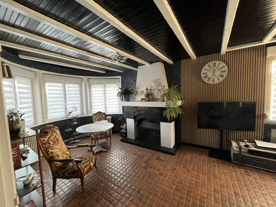 Maison - 140 m² - 8 pièces