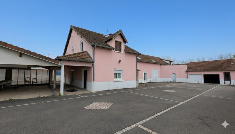 Maison - 271 m² - 8 pièces