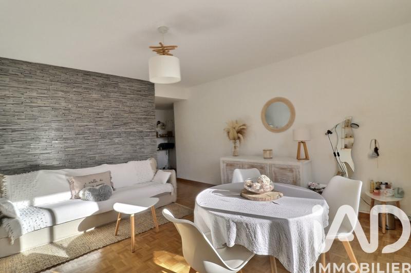 Appartement - 76 m² - 3 pièces
