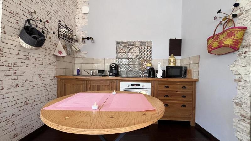 Propriété - 265 m² - 6 pièces