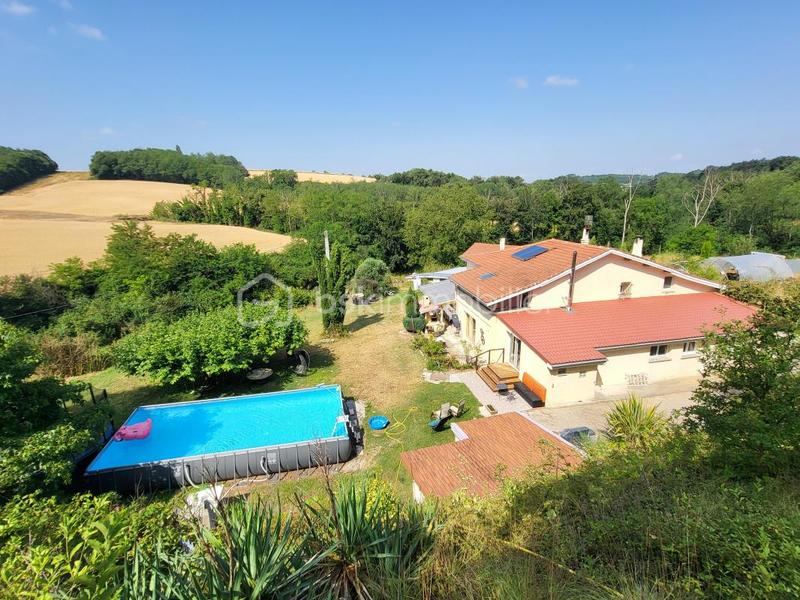 Corps de ferme - 269 m² - 11 pièces