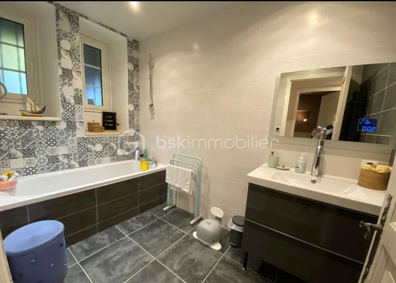 Maison ancienne - 120 m² - 5 pièces