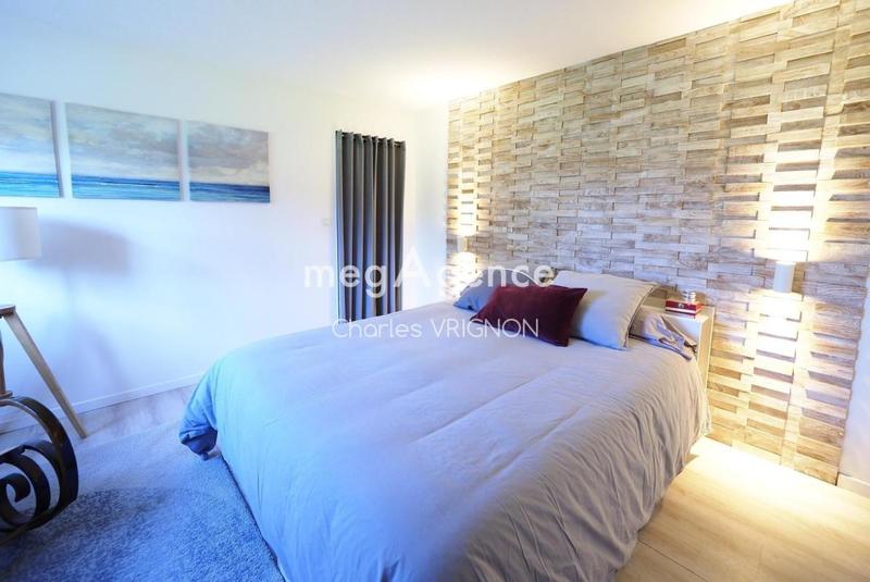 Maison - 245 m² - 8 pièces