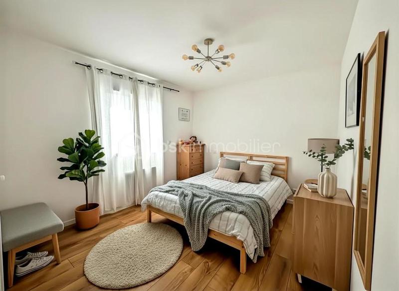 Maison - 105 m² - 4 pièces