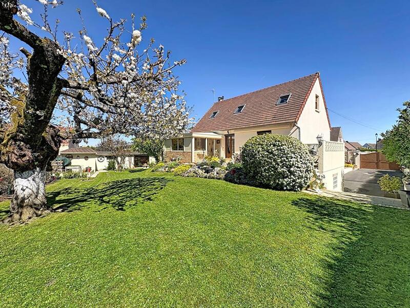 Maison - 130 m² - 4 pièces