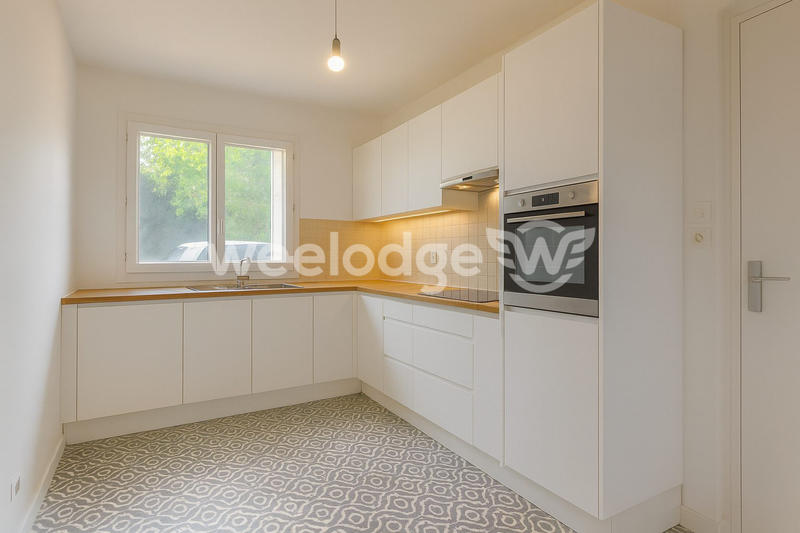 Maison - 97 m² - 6 pièces