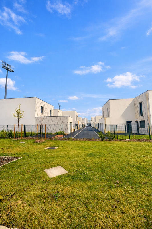 Maison - 100 m² - 4 pièces