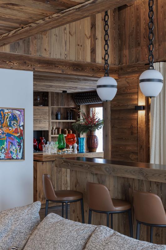 Châlet - 485 m² - 10 pièces