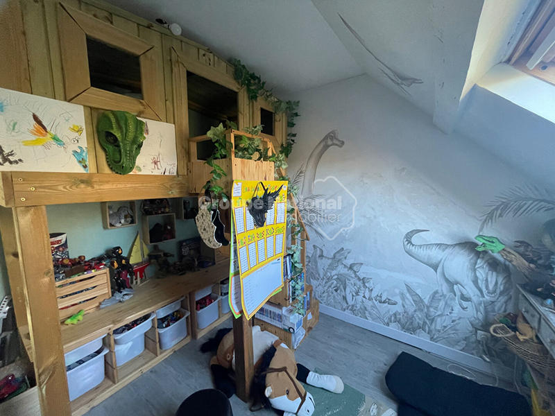 Maison - 200 m² - 6 pièces