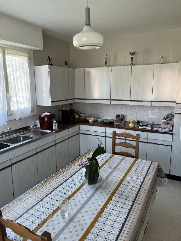 Maison traditionnelle - 149 m² - 6 pièces