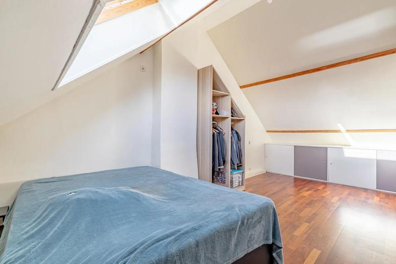 Maison - 95 m² - 5 pièces