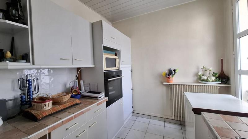 Appartement - 79 m² - 3 pièces
