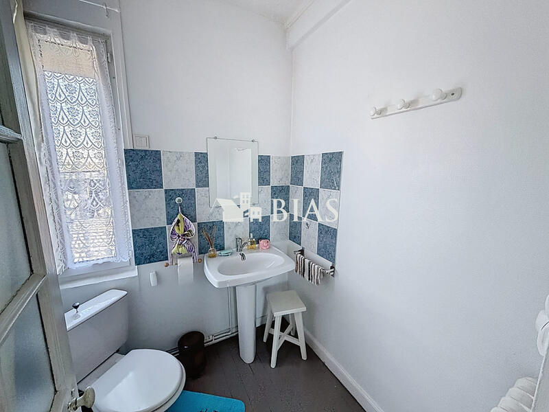 Maison - 90 m² - 6 pièces