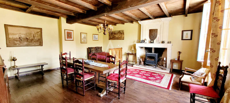 Maison - 190 m² - 8 pièces