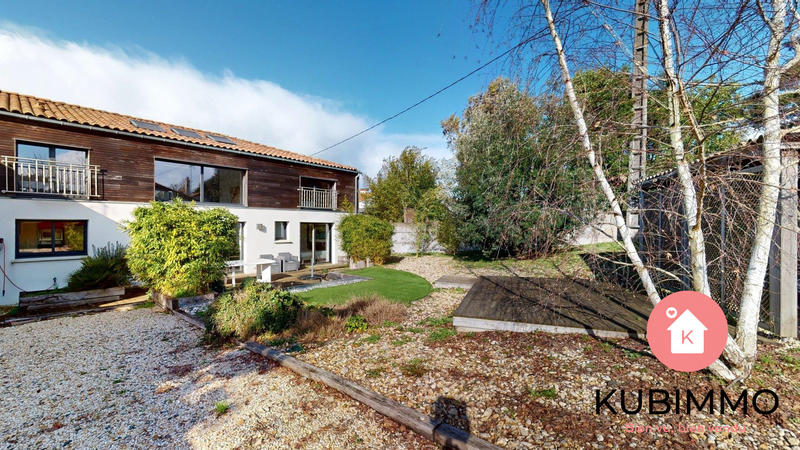 Maison - 177 m² - 7 pièces