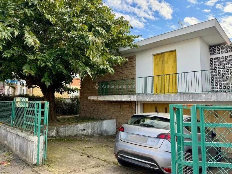 Maison - 180 m² - 10 pièces