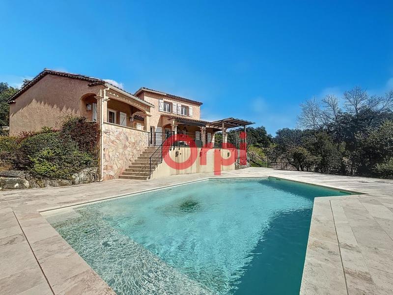 Maison - 142 m² - 5 pièces