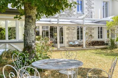 Maison - 200 m² - 10 pièces