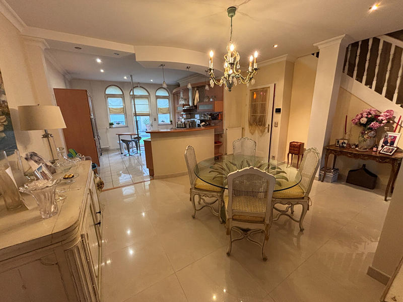 Appartement - 136 m² - 4 pièces